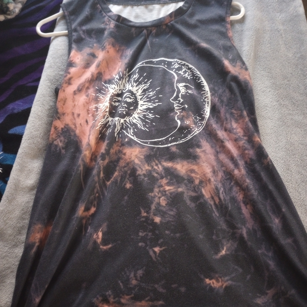 Sun and Moon Graphic Tie-Dye Tank Top